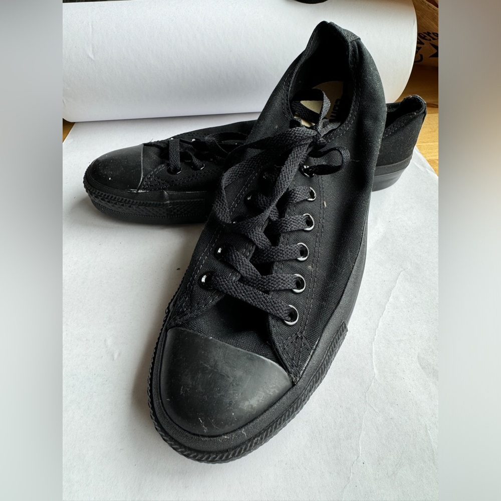 NIB Converse Chuck Taylor All Star Canvas Low Top Unisex Black Monochrome M9 W11